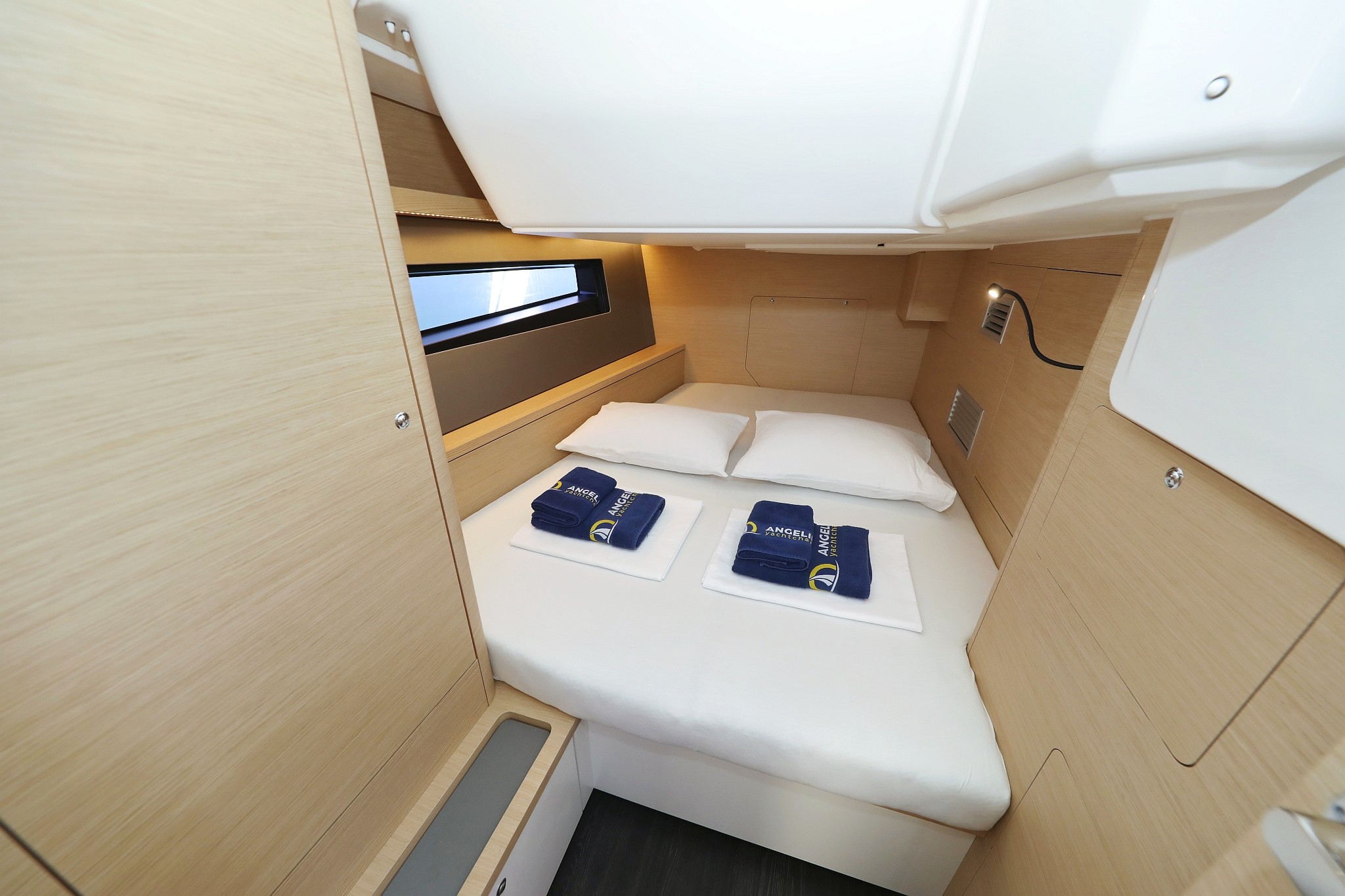 Dufour 44, Scooby Doo | Yacht Charter Croatia