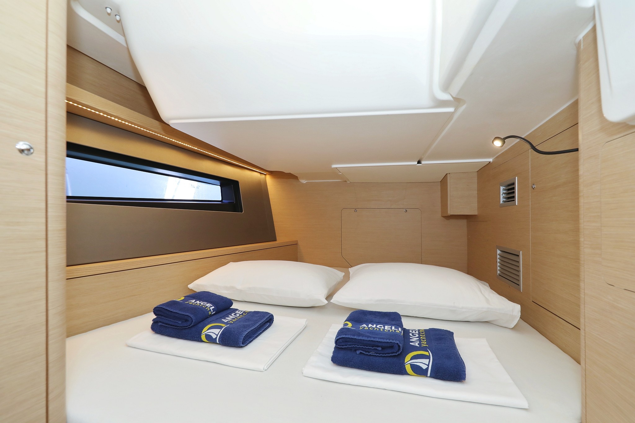 Dufour 44, Scooby Doo | Yacht Charter Croatia