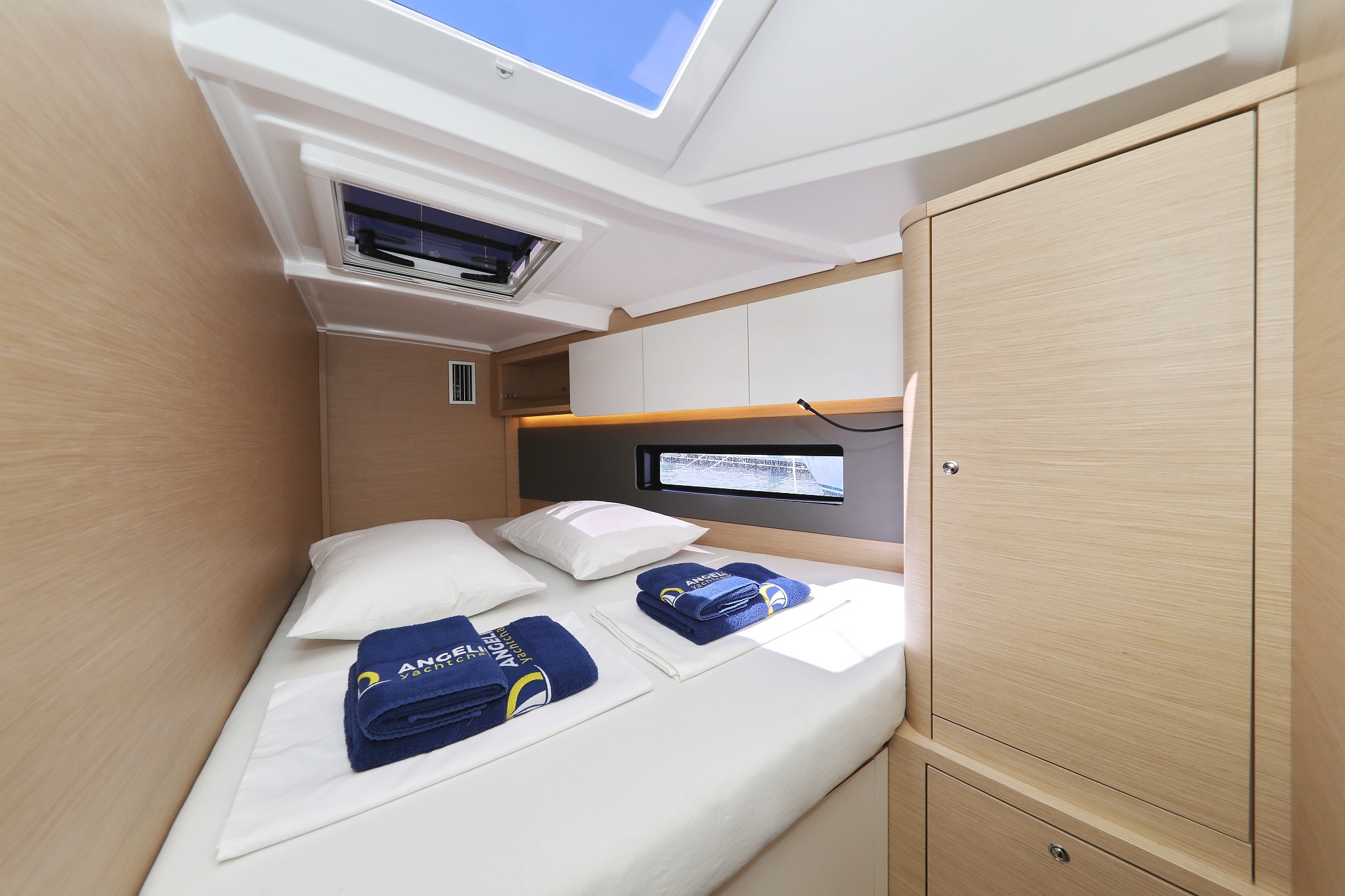 Dufour 44, Scooby Doo | Yacht Charter Croatia