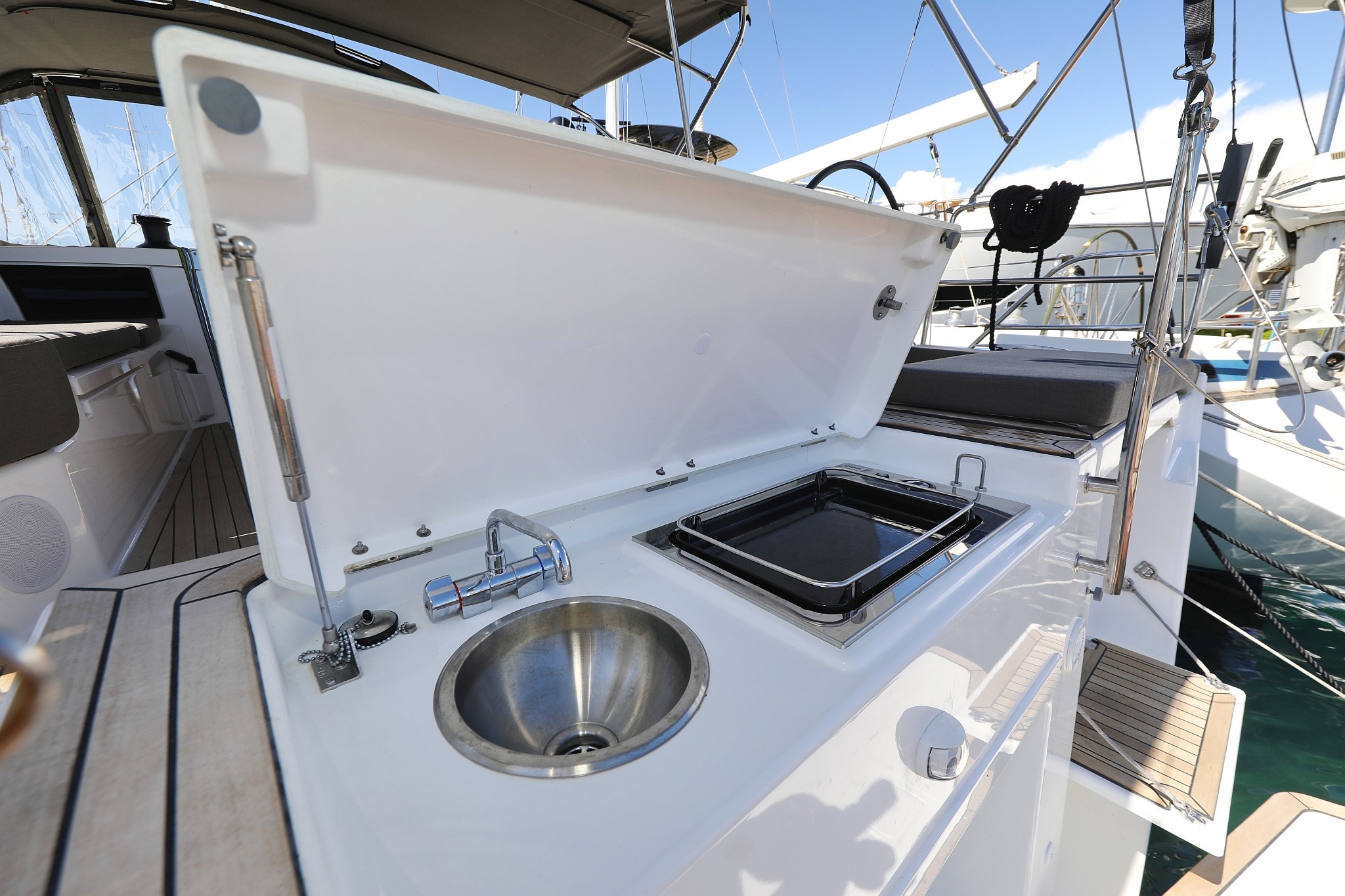 Dufour 44, Scooby Doo | Yacht Charter Croatia