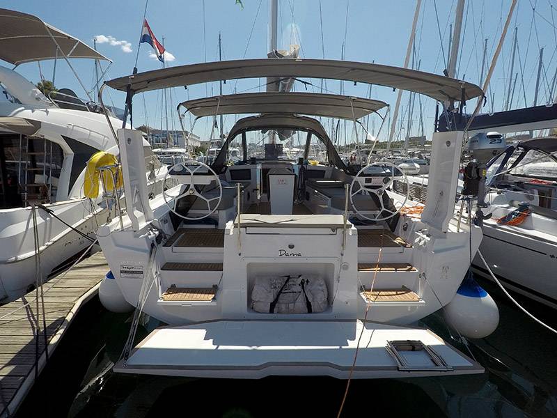 Dufour 44, Dama | Noleggio di Yacht Croazia