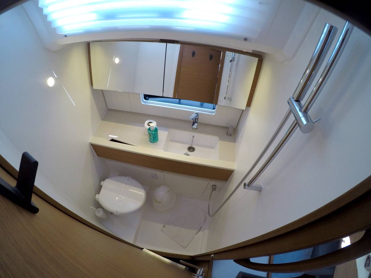 Dufour 44, Dama | Noleggio di Yacht Croazia