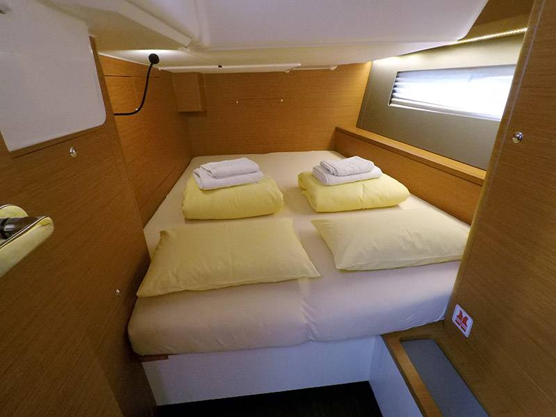 Dufour 44, Dama | Noleggio di Yacht Croazia
