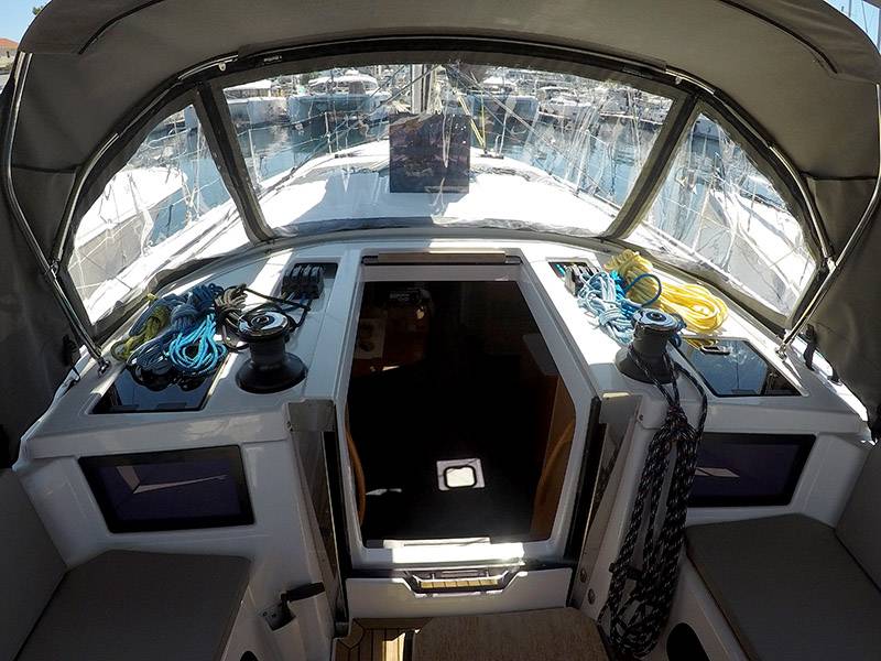 Dufour 44, Dama | Noleggio di Yacht Croazia
