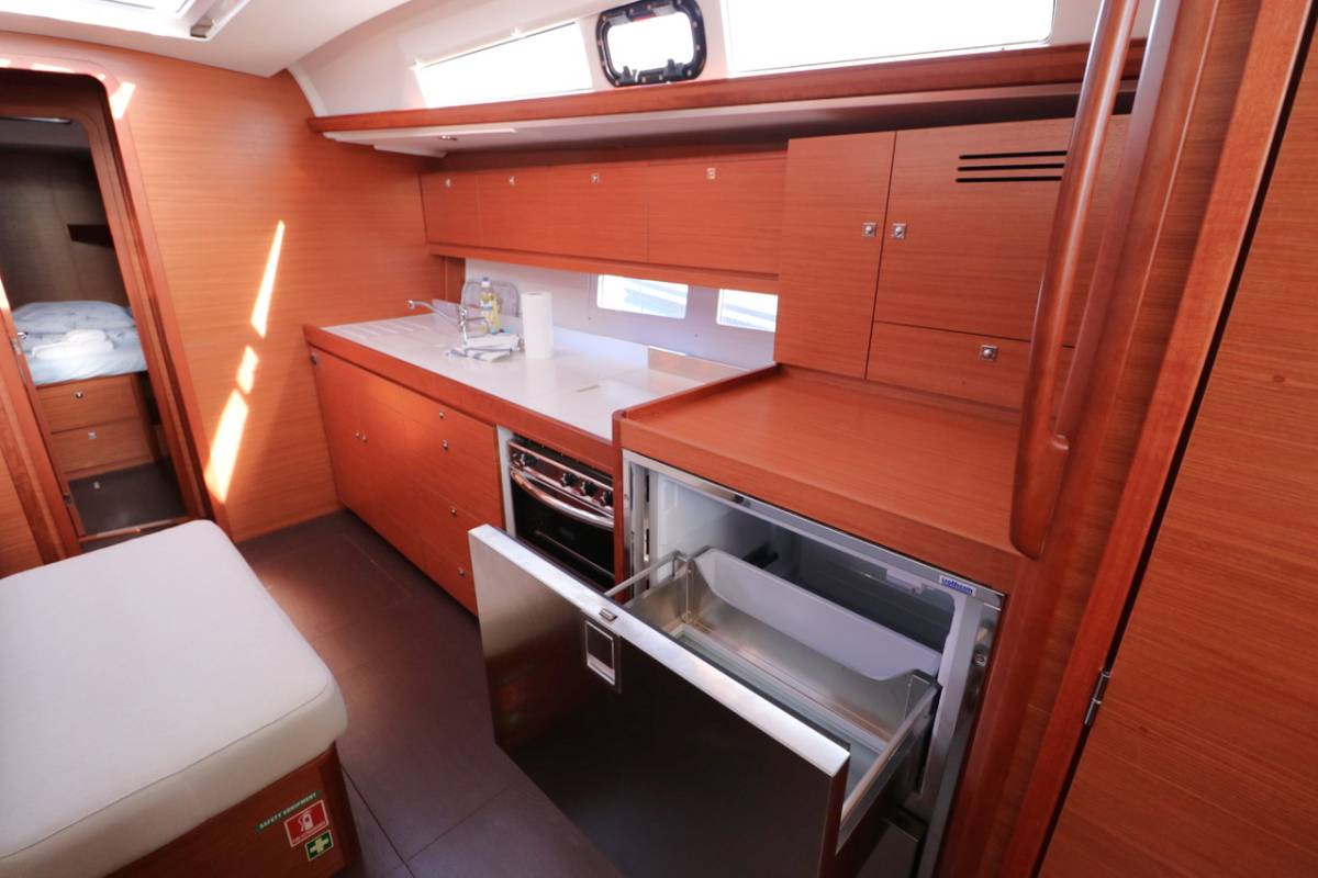 Dufour 460 GL, Esra | Yacht Charter Croatia