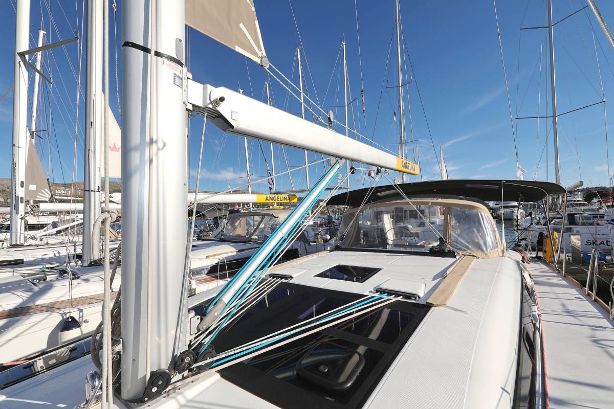 Dufour 460 GL, Ocean Tango | Yacht Charter Croatia