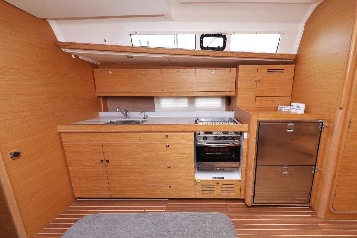Dufour 460 GL, Ocean Tango | Yacht Charter Croatia