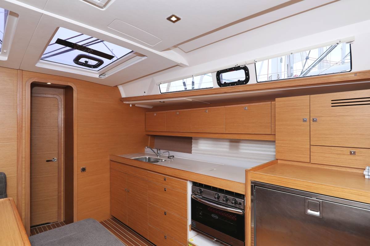 Dufour 460 GL, Ocean Tango | Yacht Charter Croatia
