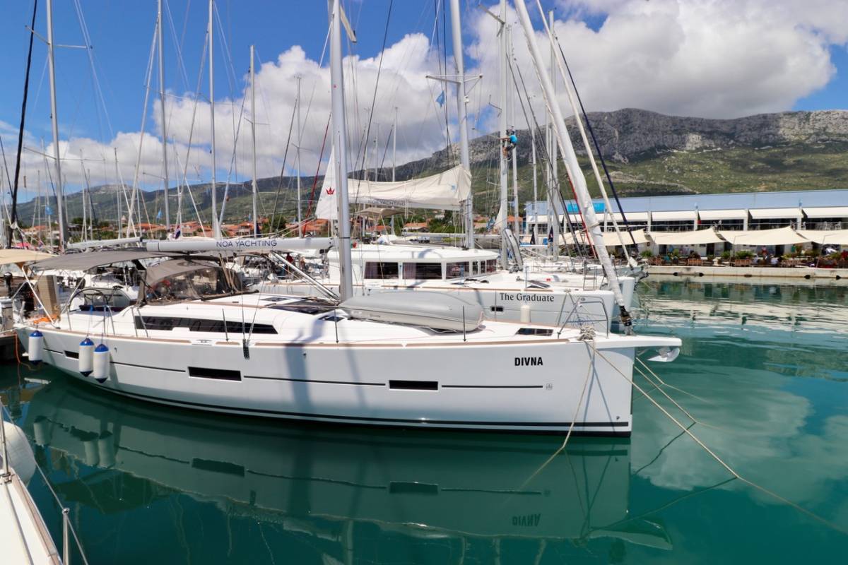 Dufour 460 GL, Divna | Yacht Charter Croatia