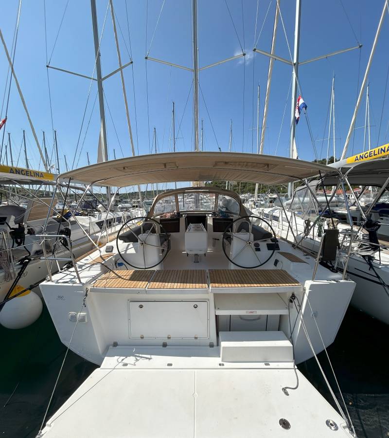 Dufour 460 GL, Good Luck | Yacht Charter Croatia