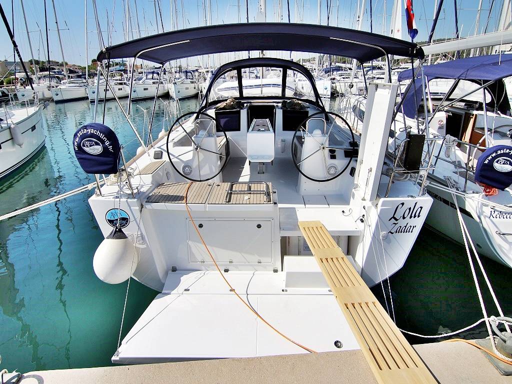 Dufour 460 GL, Lola | Yacht Charter Croatia