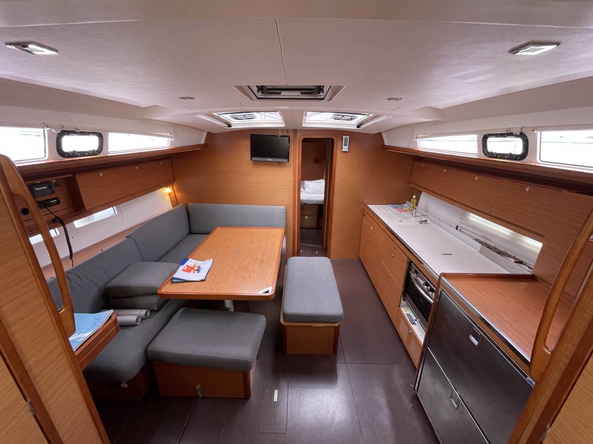 Dufour 460 GL, Lola | Yacht Charter Croatia