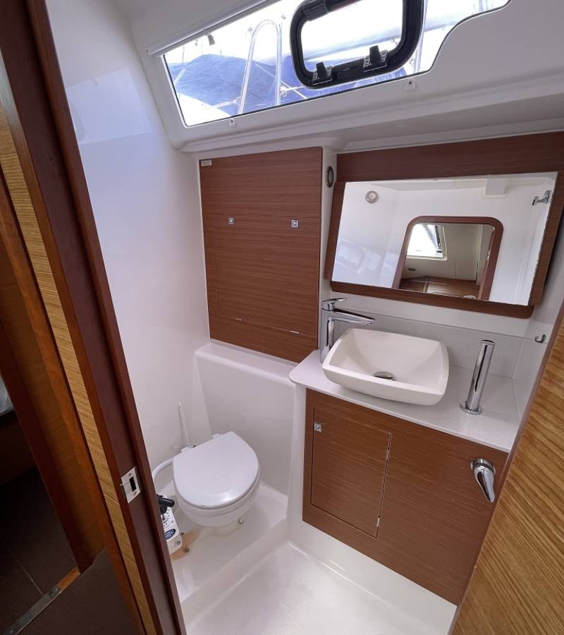 Dufour 460 GL, Lola | Yacht Charter Croatia