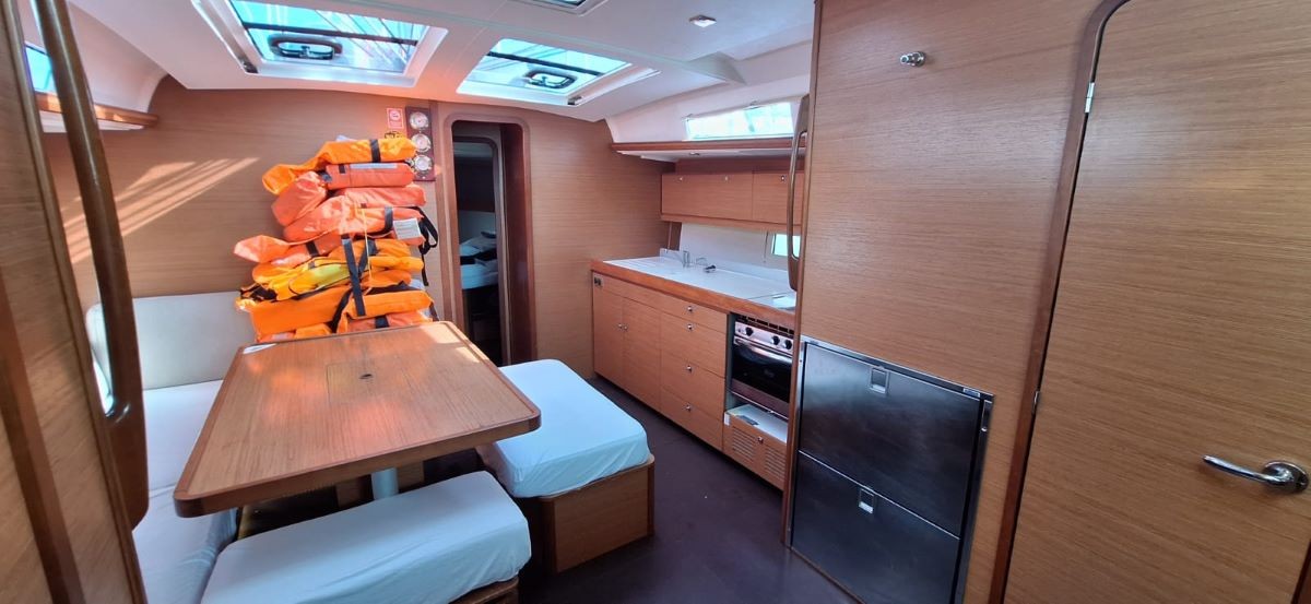 Dufour 460 GL, Ibis | Yacht Charter Croatia