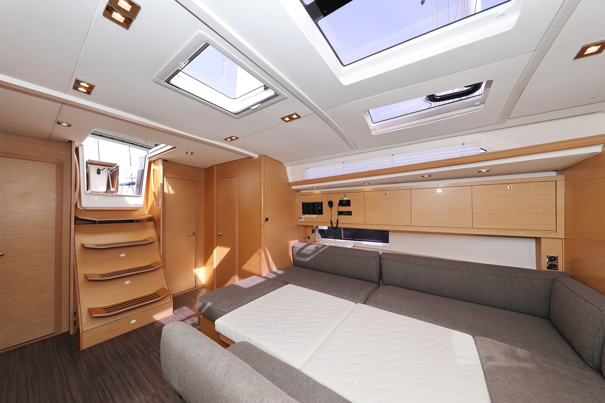 Dufour 470, Cupid | Yacht Charter Croatia