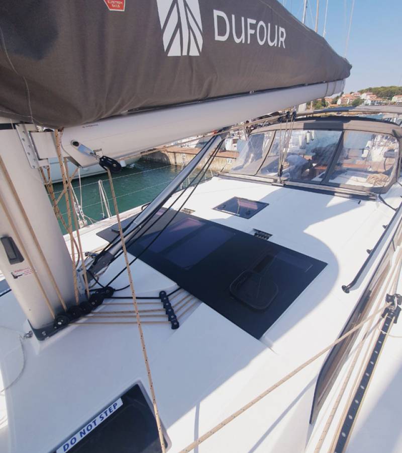 Dufour 470, Sombra del Viento | Yacht Charter Croatia