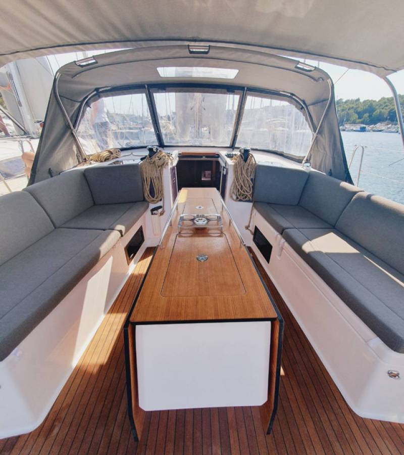 Dufour 470, Sombra del Viento | Yacht Charter Croatia