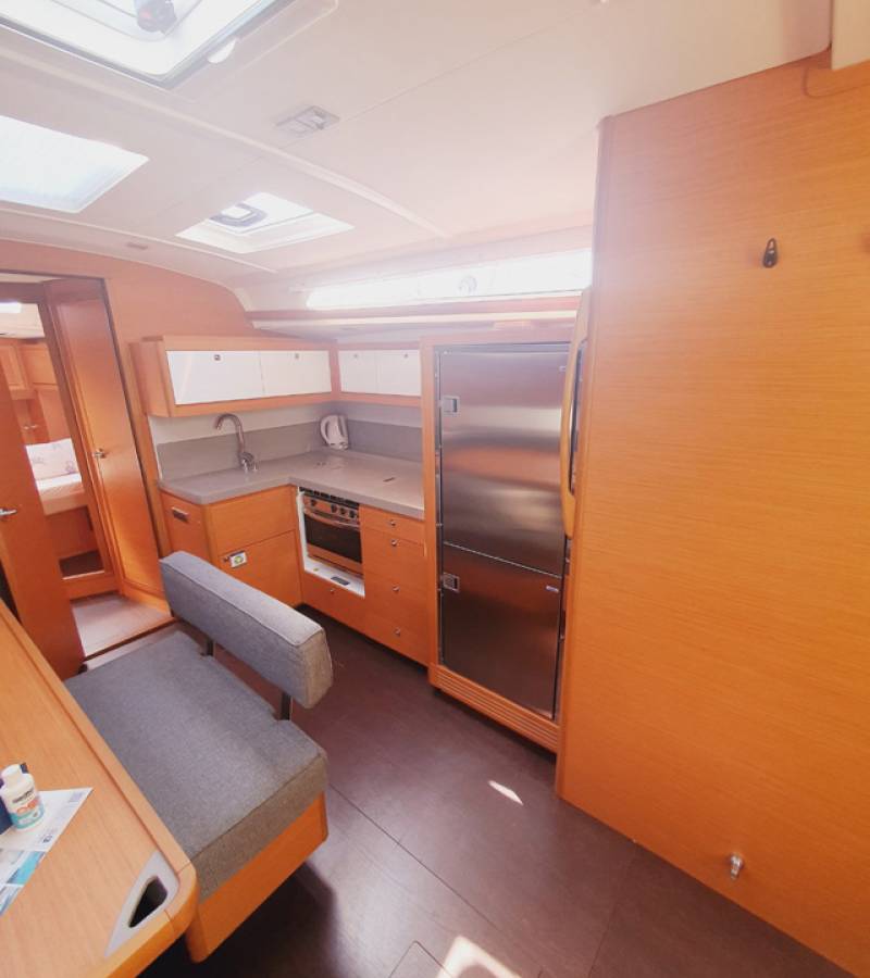Dufour 470, Sombra del Viento | Yacht Charter Croatia