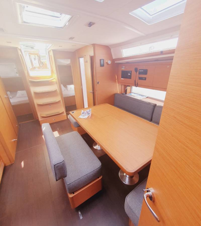 Dufour 470, Sombra del Viento | Yacht Charter Croatia