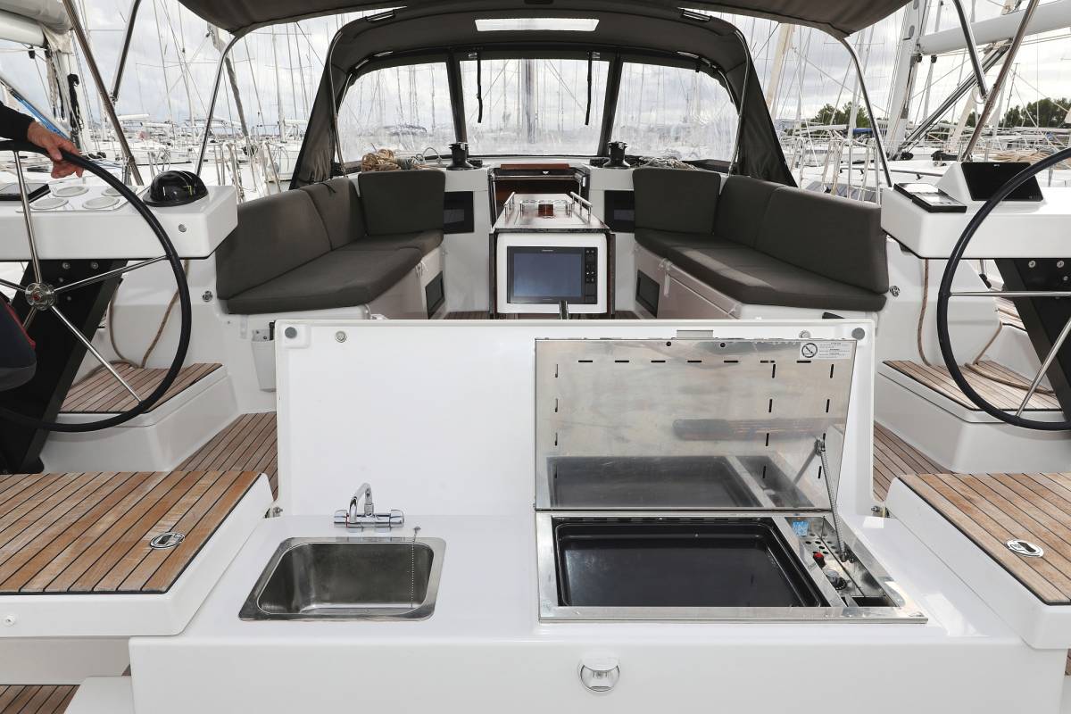 Dufour 470, Stargate | Noleggio di Yacht Croazia