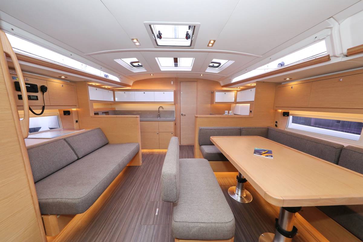 Dufour 470, Stargate | Noleggio di Yacht Croazia