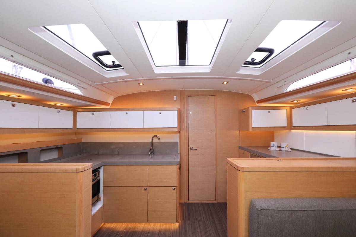 Dufour 470, Stargate | Noleggio di Yacht Croazia