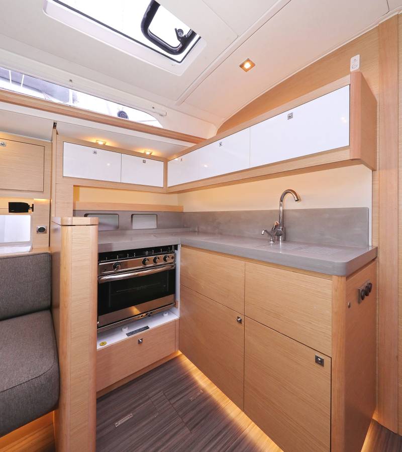 Dufour 470, Stargate | Noleggio di Yacht Croazia