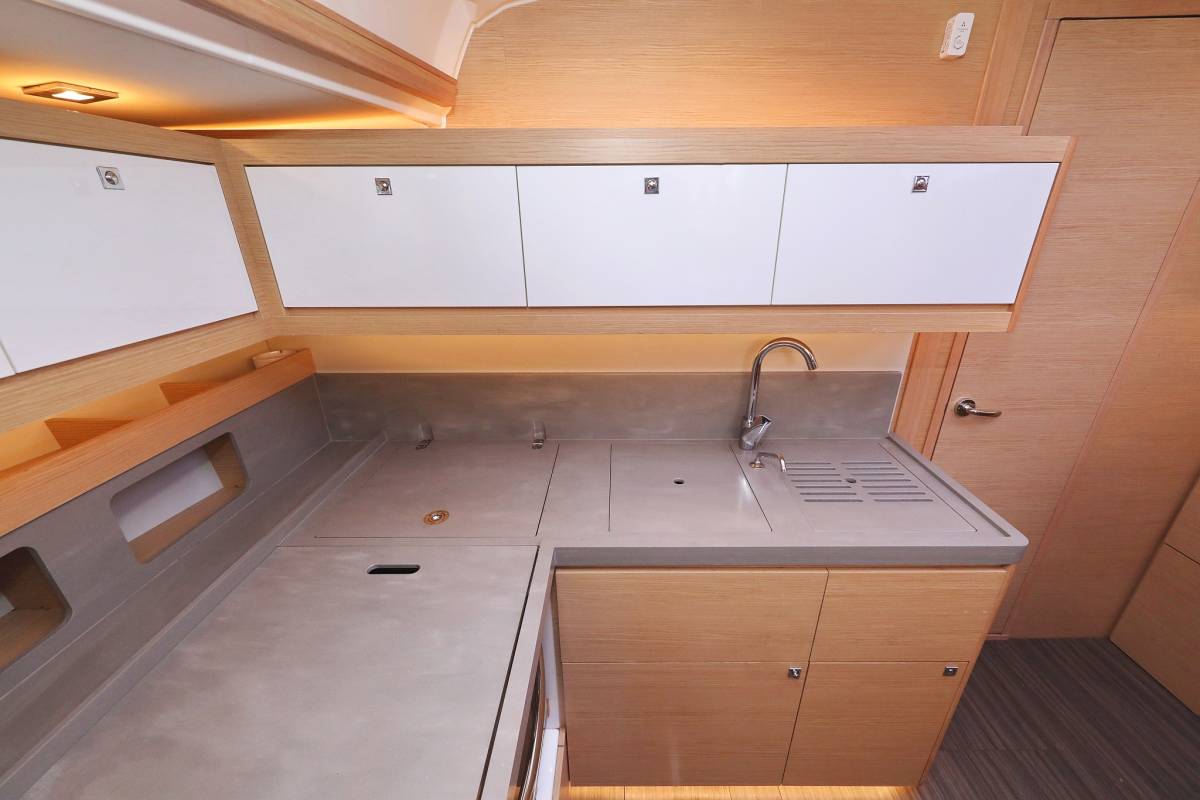 Dufour 470, Stargate | Noleggio di Yacht Croazia