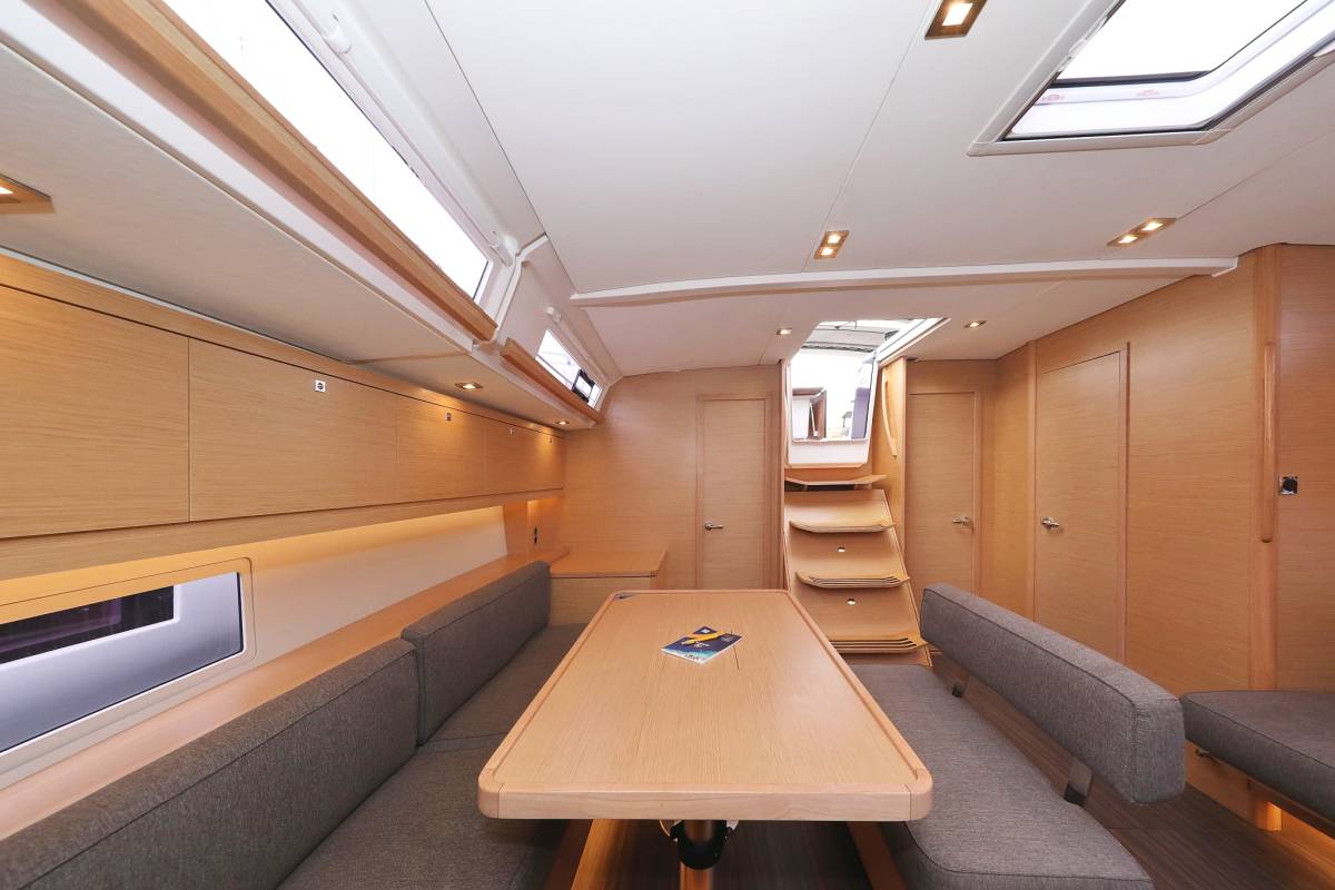 Dufour 470, Stargate | Noleggio di Yacht Croazia