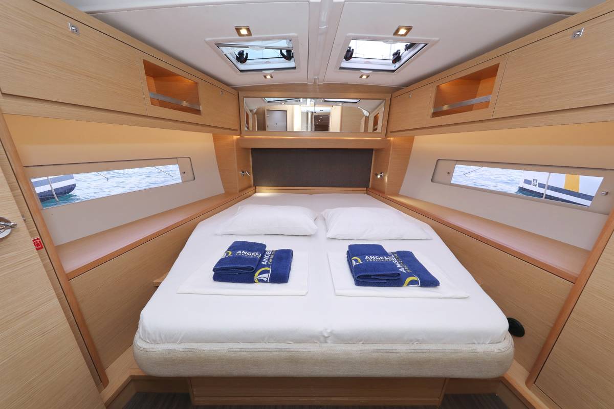 Dufour 470, Stargate | Noleggio di Yacht Croazia