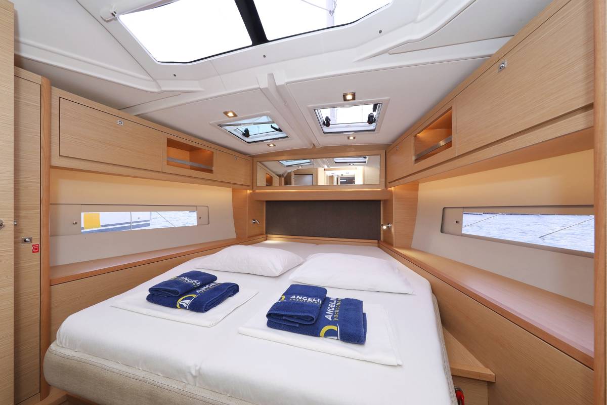 Dufour 470, Stargate | Noleggio di Yacht Croazia