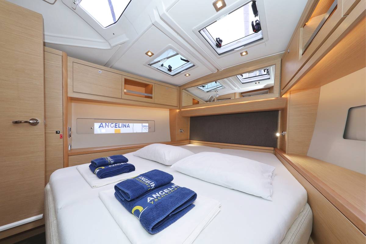 Dufour 470, Stargate | Noleggio di Yacht Croazia