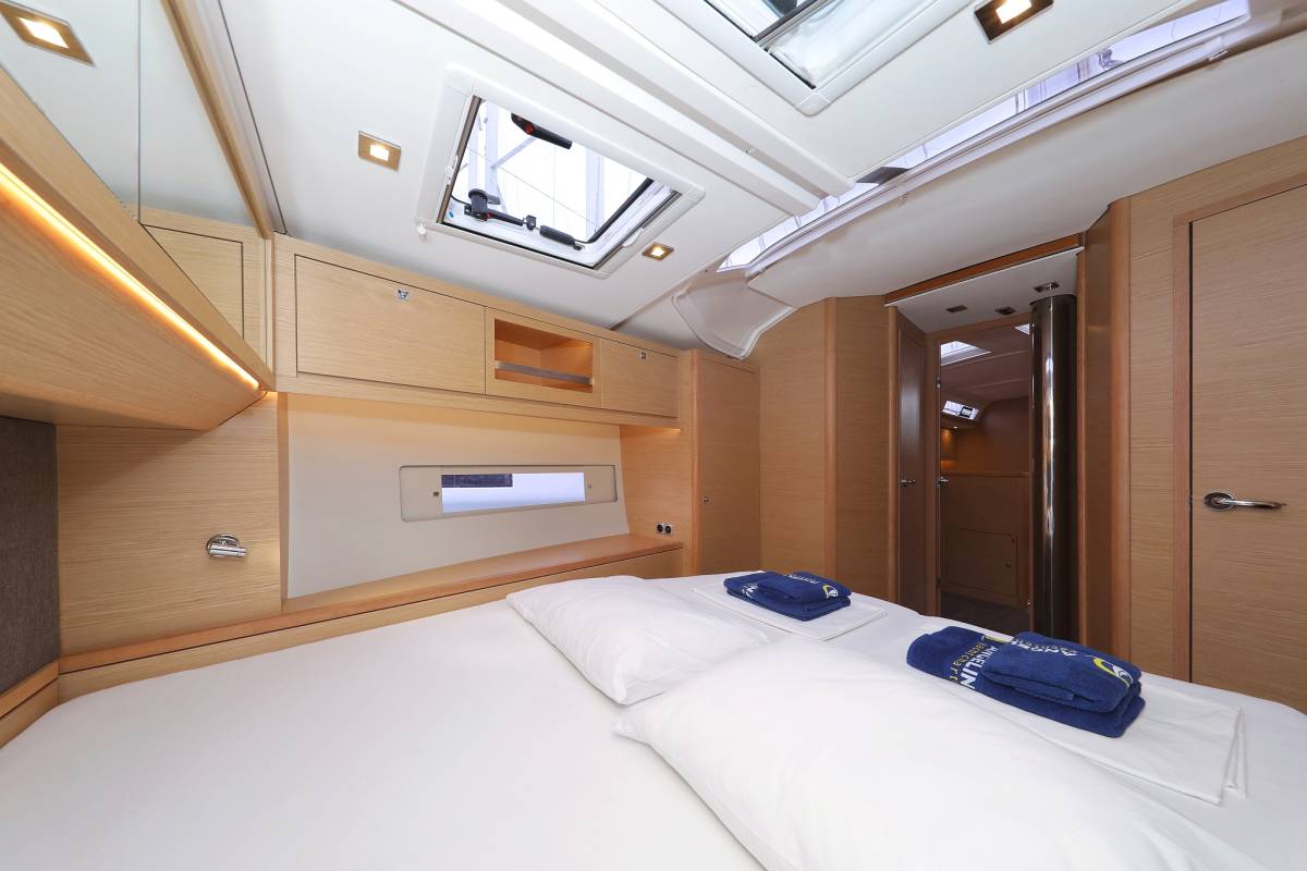 Dufour 470, Stargate | Noleggio di Yacht Croazia