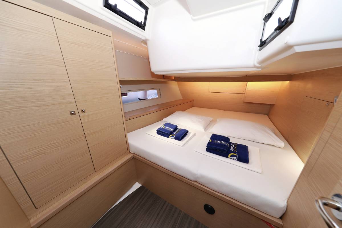 Dufour 470, Stargate | Noleggio di Yacht Croazia