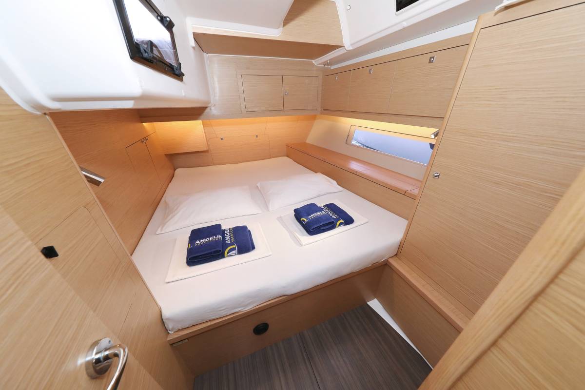 Dufour 470, Stargate | Noleggio di Yacht Croazia