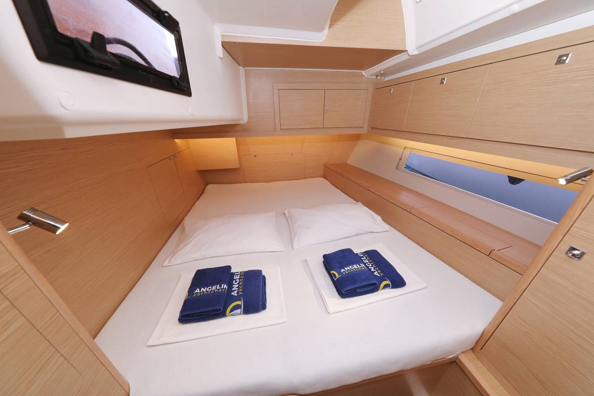 Dufour 470, Stargate | Noleggio di Yacht Croazia