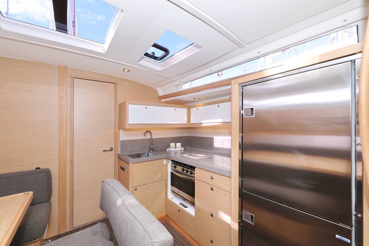Dufour 470, Shooting Star | Yacht Charter Croatia