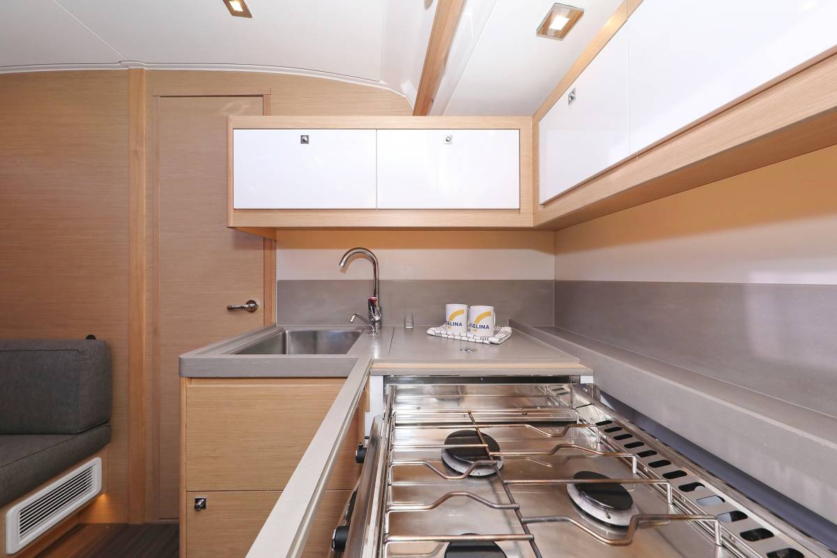 Dufour 470, Shooting Star | Yacht Charter Croatia