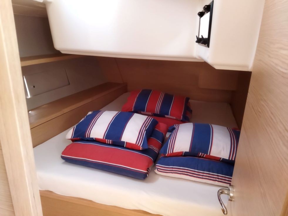 Dufour 470, Shooting Star | Yacht Charter Croatia