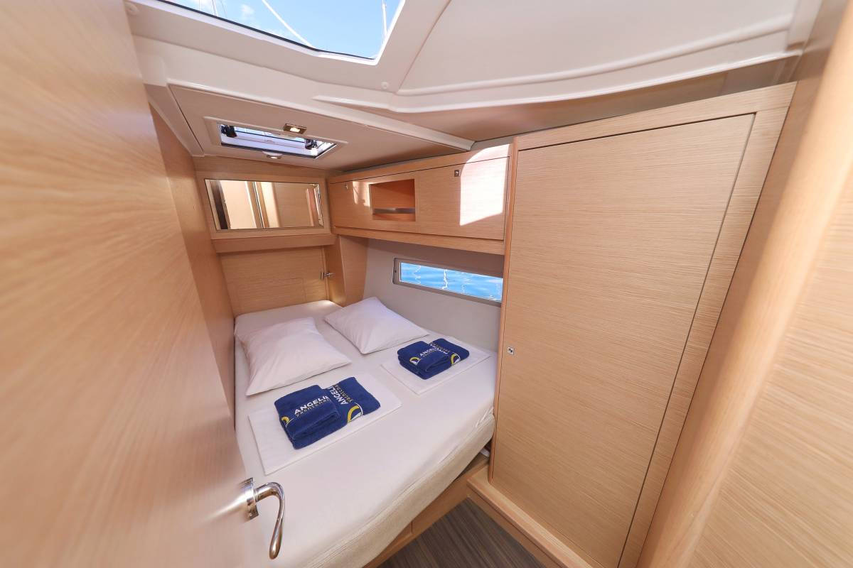 Dufour 470, Shooting Star | Yacht Charter Croatia