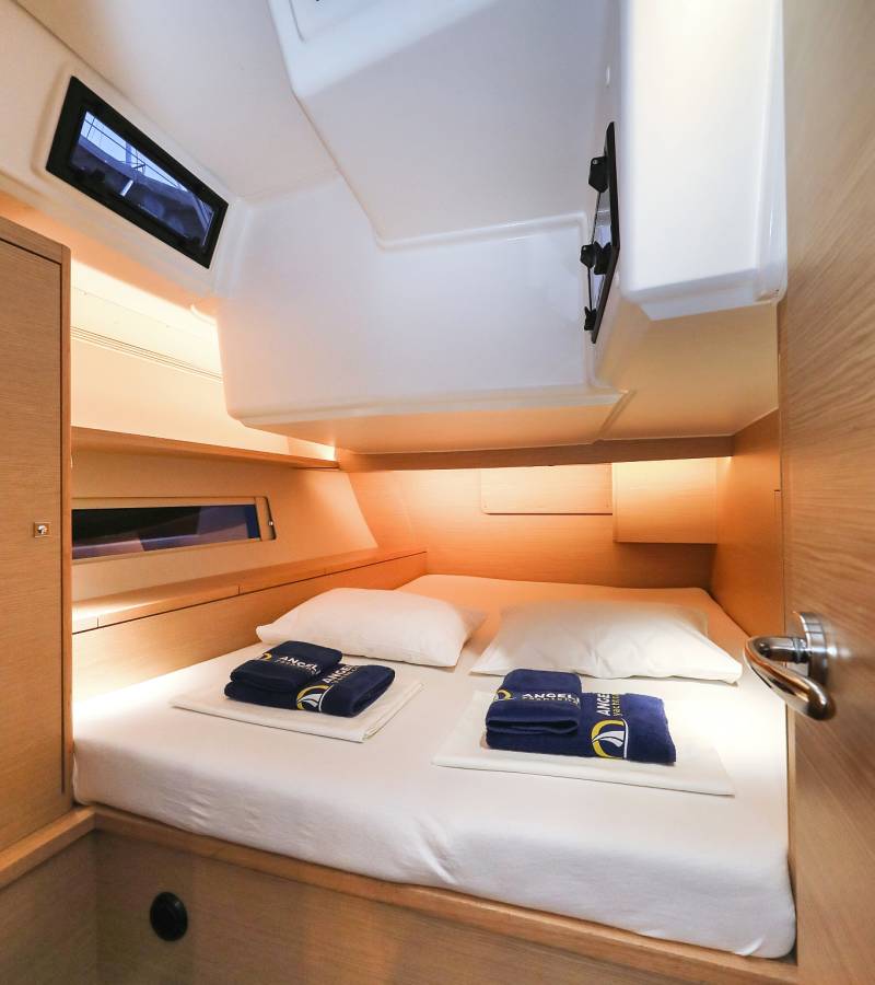 Dufour 470, Chill Course | Yacht Charter Croatia