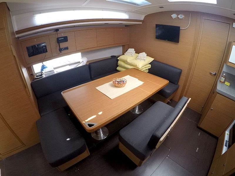 Dufour 470, Ljubov | Yacht Charter Croatia