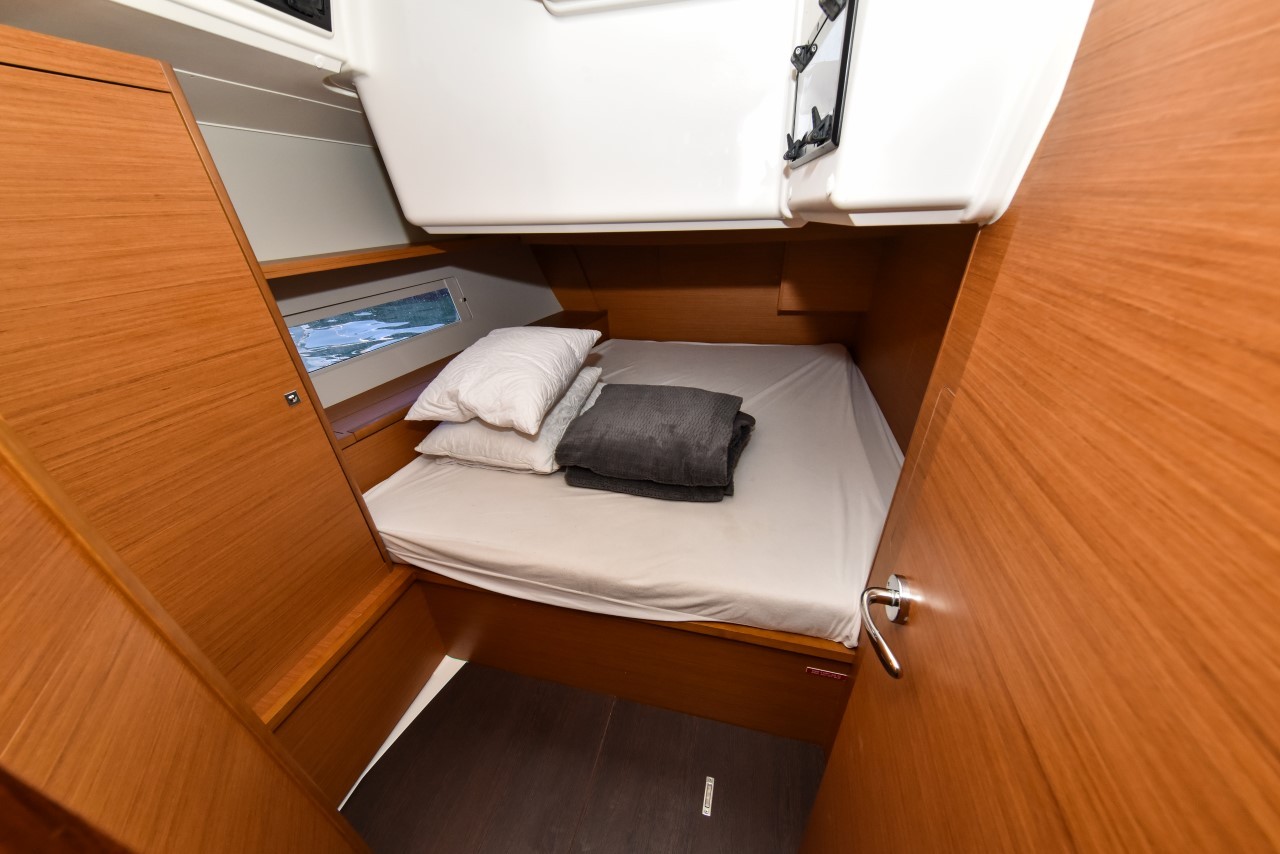 Dufour 470, La Familia | Yacht Charter Croatia