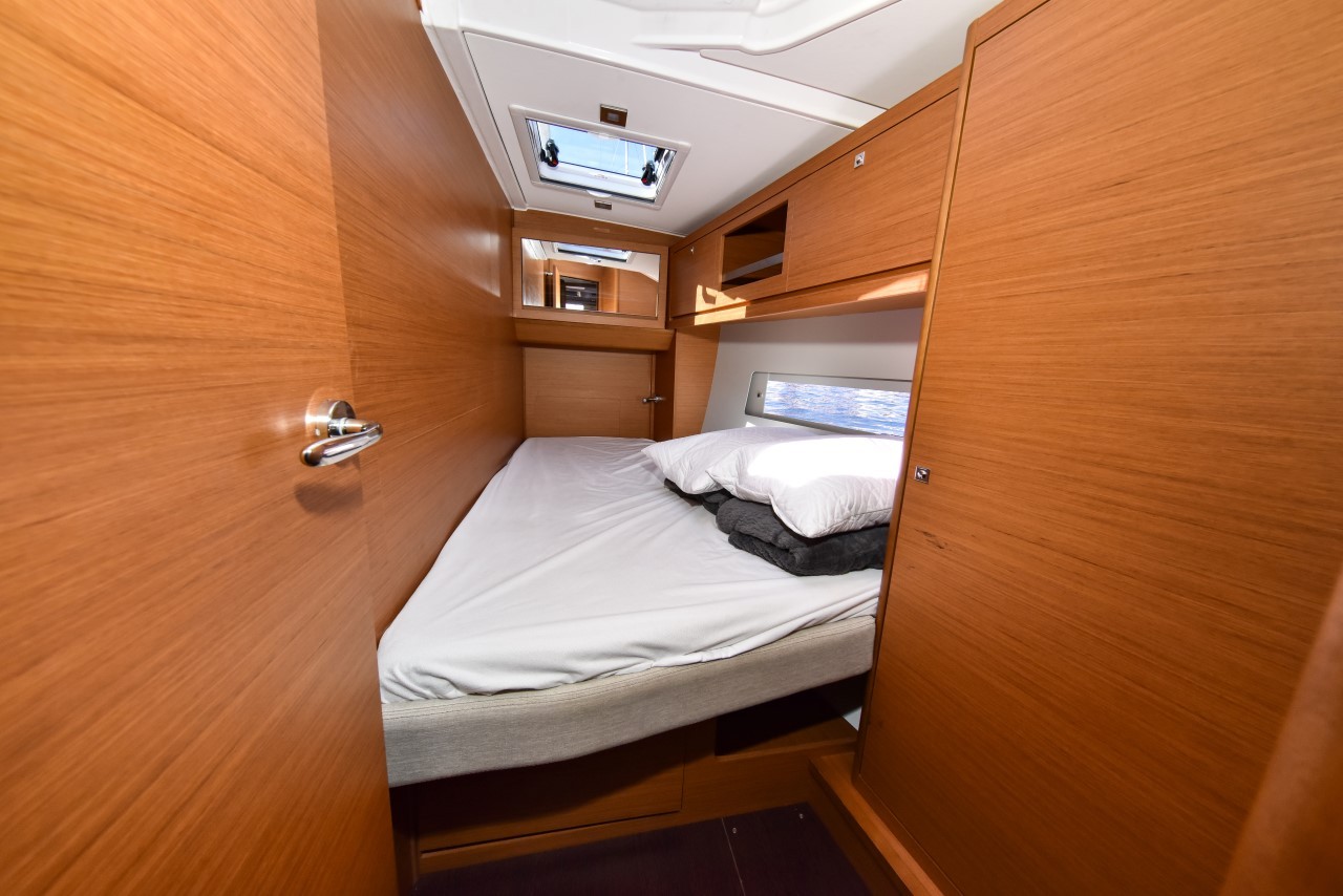 Dufour 470, La Familia | Yacht Charter Croatia