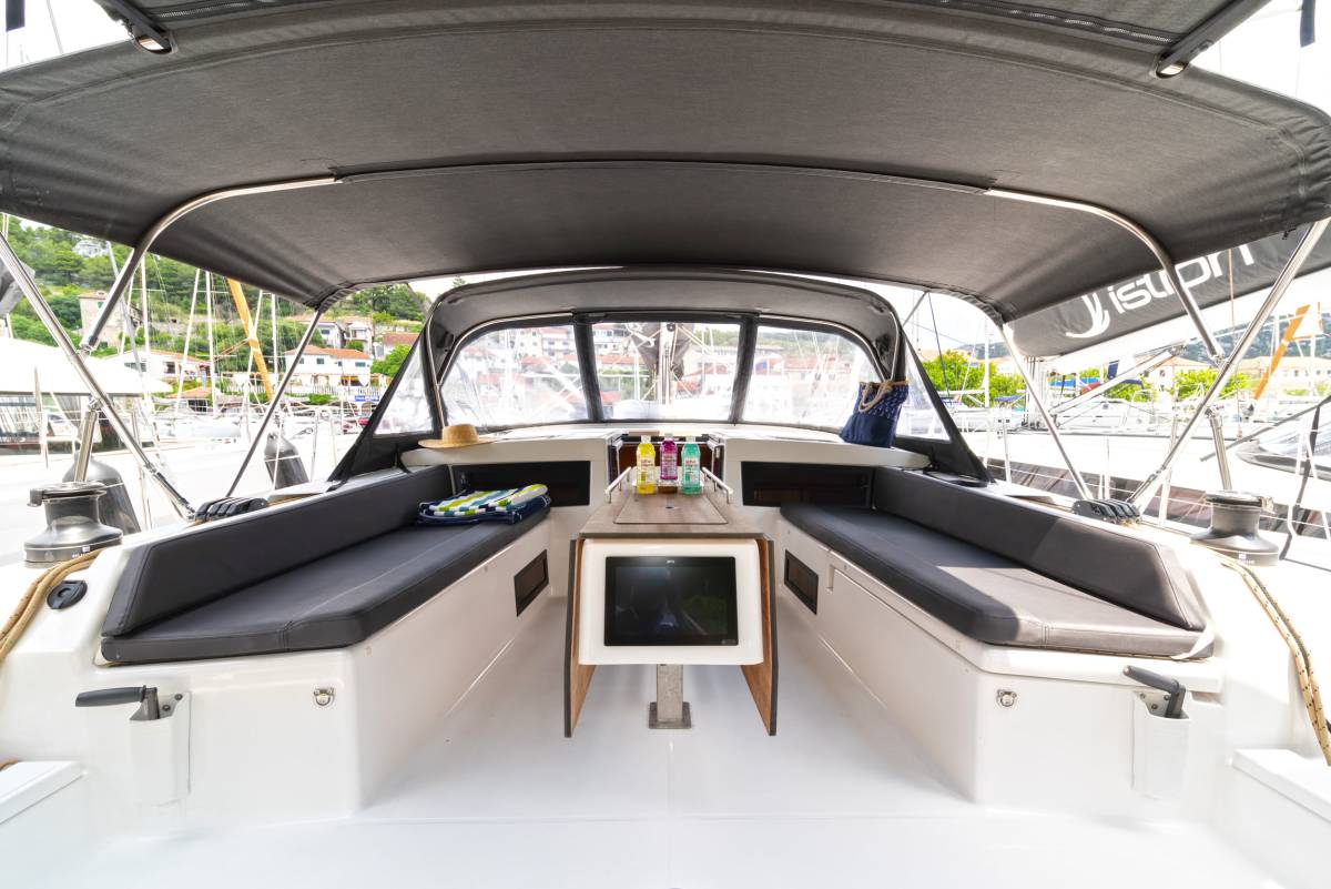 Dufour 470, First Secret | Yacht Charter Croatia