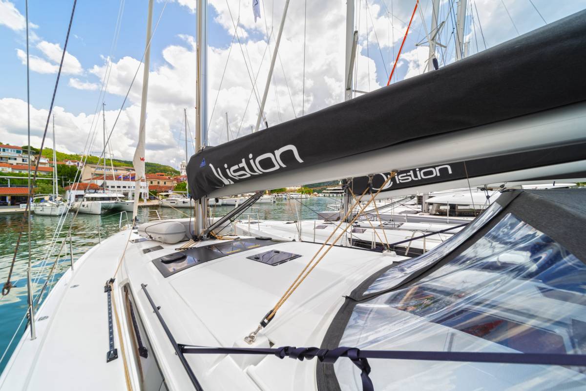 Dufour 470, First Secret | Yacht Charter Croatia