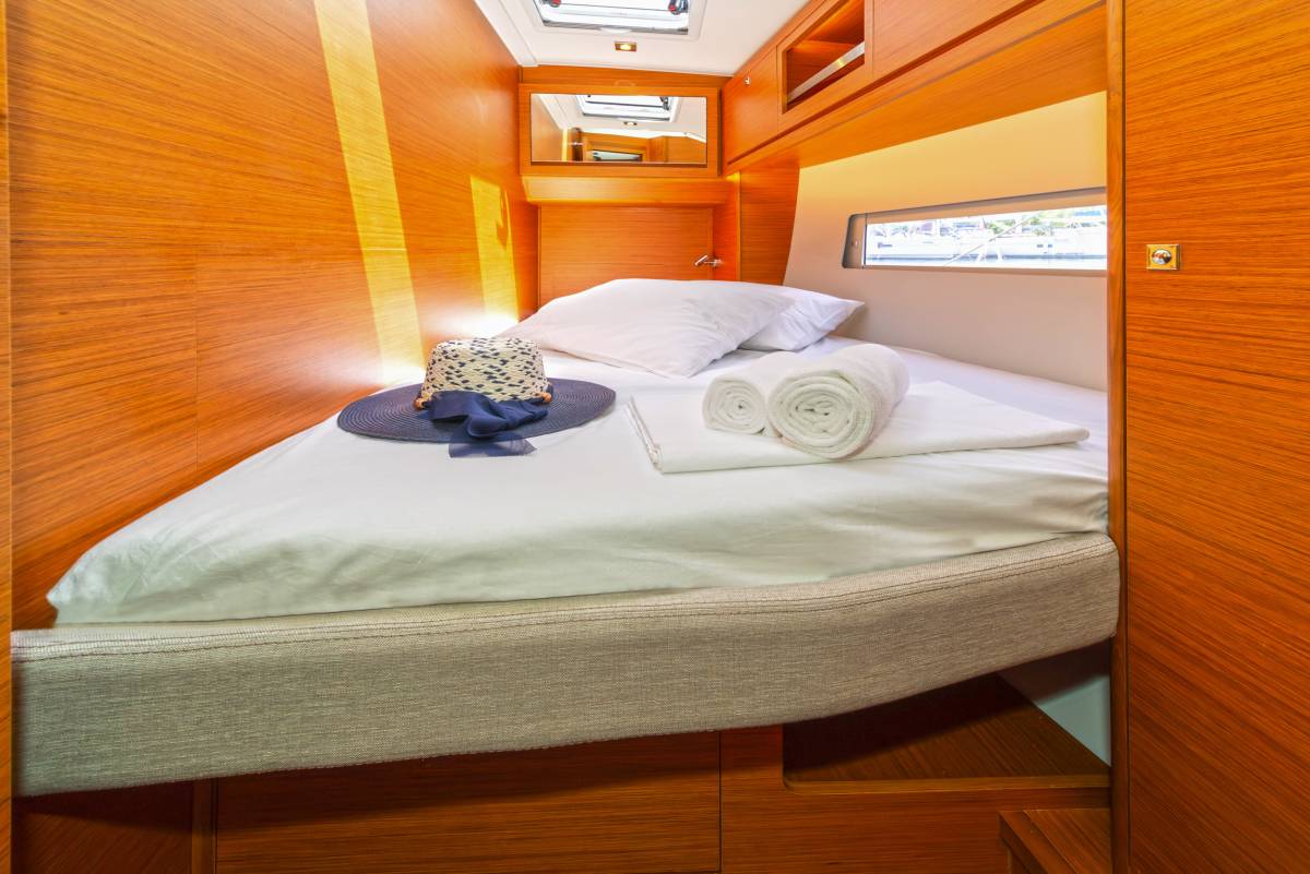 Dufour 470, First Secret | Yacht Charter Croatia