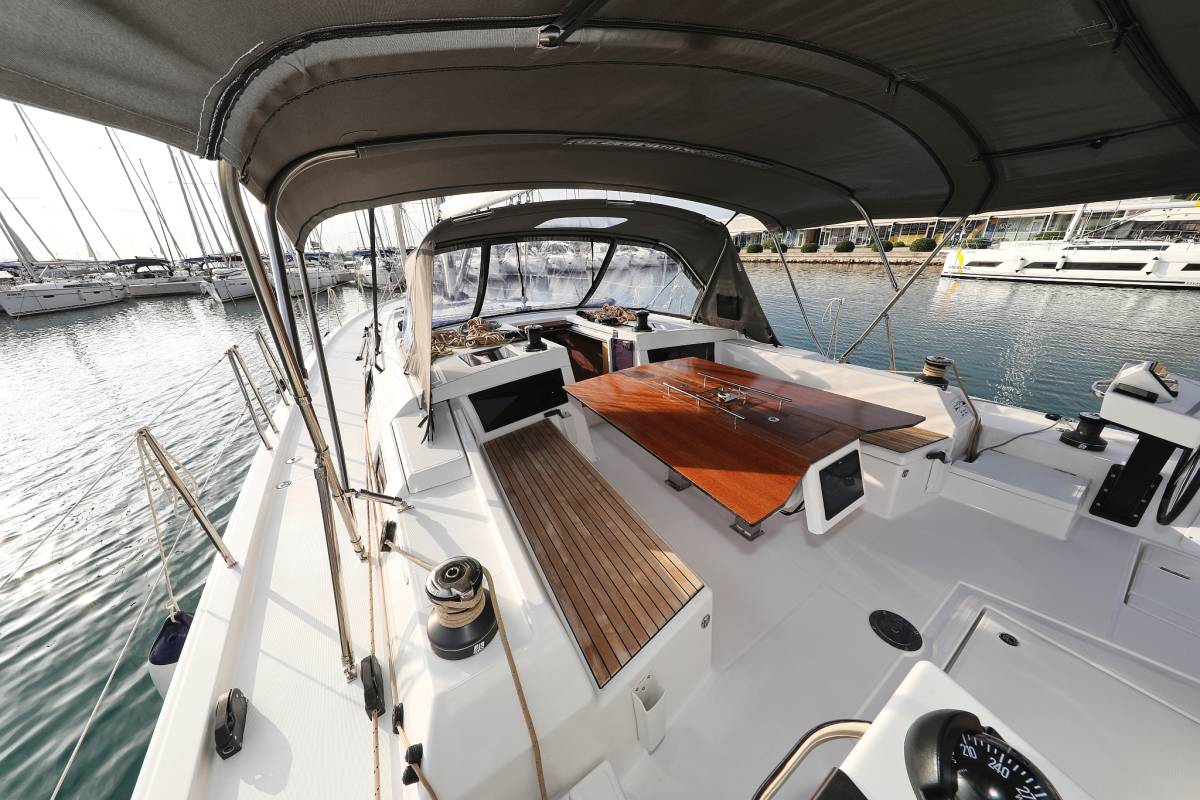 Dufour 470, Flipper | Yacht Charter Croatia