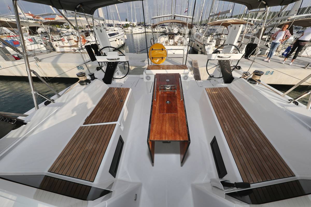 Dufour 470, Flipper | Yacht Charter Croatia