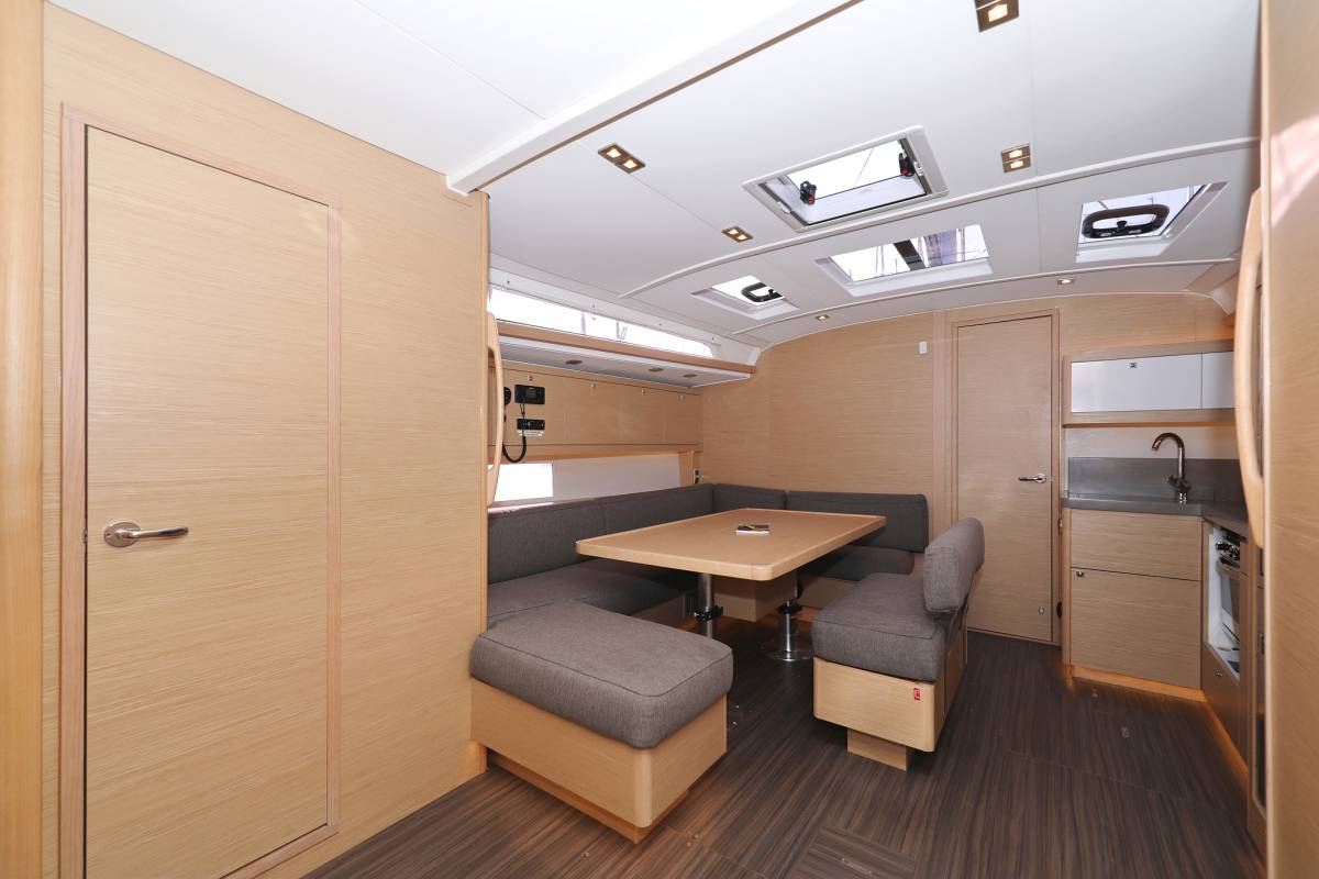 Dufour 470, Flipper | Yacht Charter Croatia